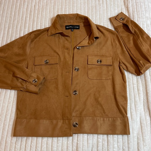 Kendall & Kylie | Tan Button-Up Jacket - Picture 2 of 10